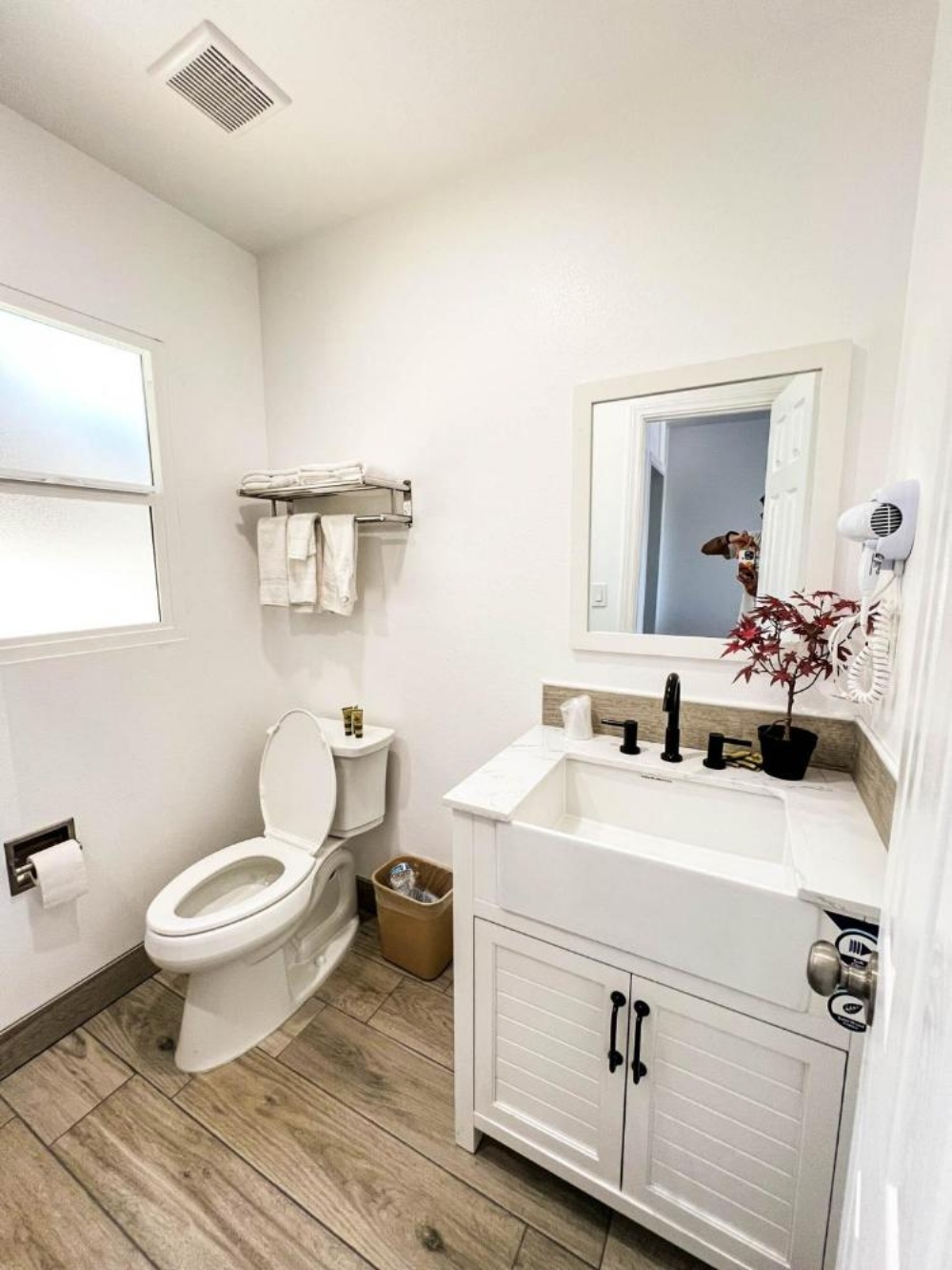 Town and Country Inn